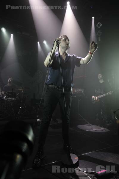 THE TWILIGHT SAD - 2019-10-24 - PARIS - Petit Bain - James Alexander Graham